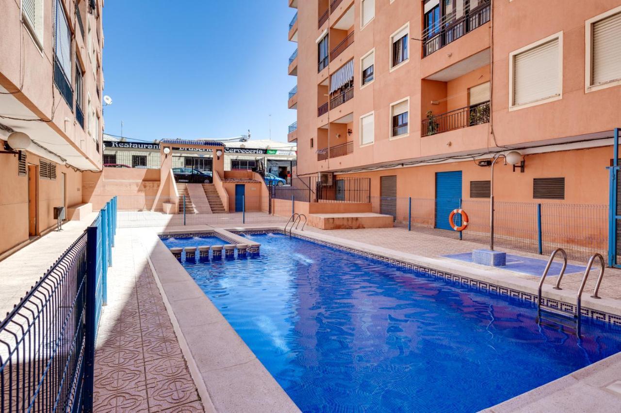 Estudio Joven Pura Torrevieja Dış mekan fotoğraf