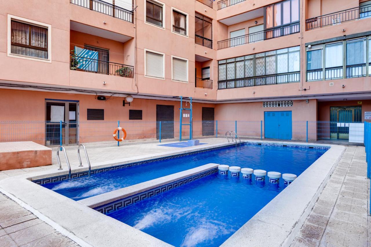 Estudio Joven Pura Torrevieja Dış mekan fotoğraf